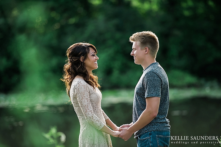 birmingham michigan engagement pictures, Engagement poses